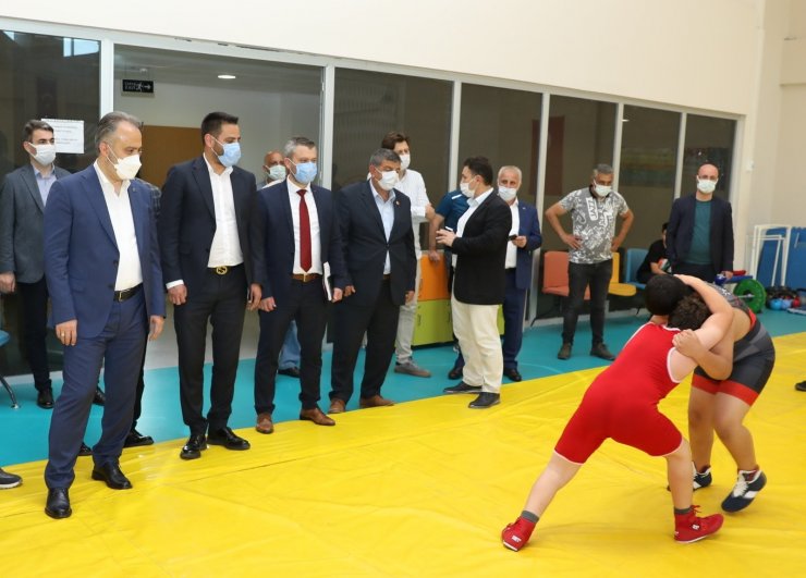 Belediyespor sporcu fabrikası gibi çalışıyor