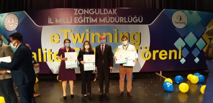 E-Twinning ödülüne layık görüldüler