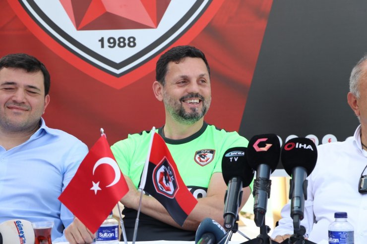 Erol Bulut: "Milli Takımın performansı beni şok etti"