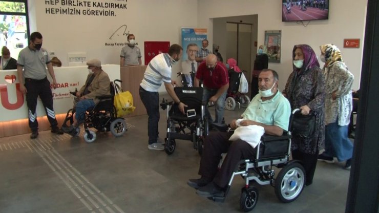 Üsküdar’da İyilik Müzayedesi’nde toplanan bağışlar, engelliler için umut oldu