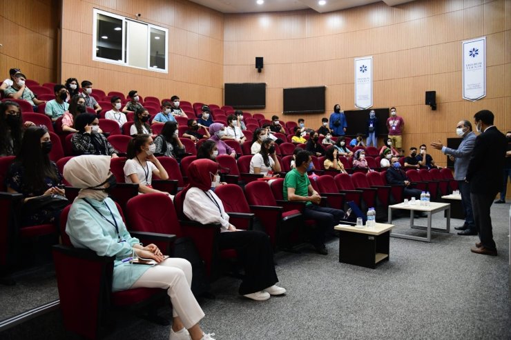 Van’dan gelen öğrenci kafilesi ETÜ’yü ziyaret etti