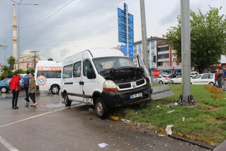 Çarşamba’da trafik kazası: 1 yaralı