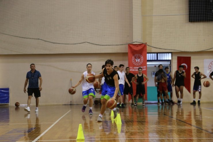 Yukatel Merkezefendi Belediyesi Basketbol Gelişim Ligi seçmeleri yapıldı