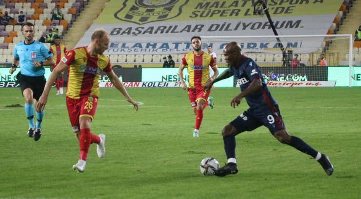 Süper Lig: Yeni Malatyaspor: 1 - Trabzonspor: 4 (İlk yarı)