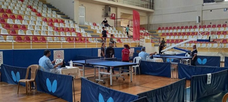 Masa Tenisi Zafer Kupası yarışmaları geçekleştirildi