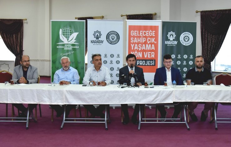 Konya’da ““Bağımlılıkla Mücadelede Basının Rolü” adlı söyleşi düzenlendi