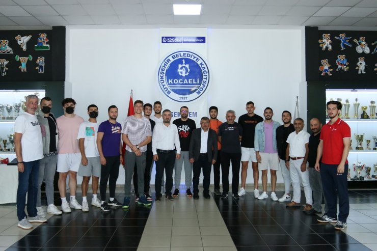 Kağıtspor Voleybolda imzalar atıldı