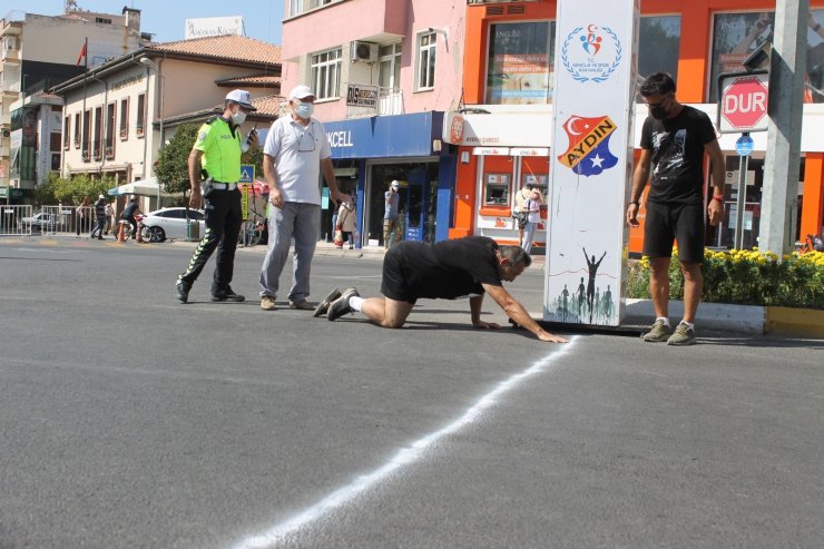 Emekleyerek yarışı tamamladı