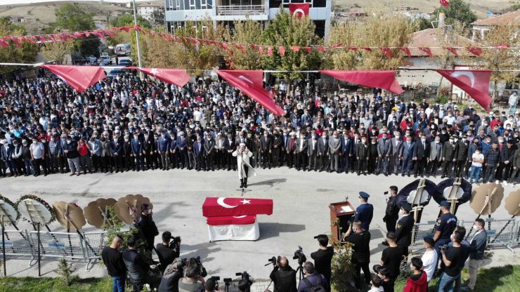 Aksaraylı şehit son yolculuğuna uğurlandı