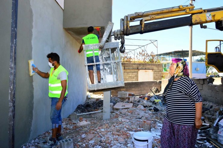 Manavgat’ta hafif hasarlı 398 binadan 160’ı onarıldı