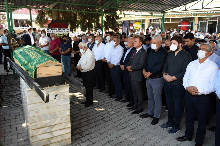 Mersin Büyükşehir Belediye Başkanı Seçer’in acı günü