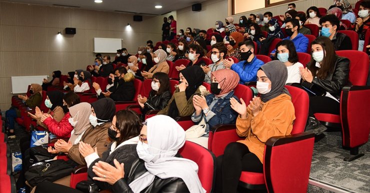 Sağlık Bilimleri Fakültesi ilk öğrencileriyle yeni döneme merhaba dedi