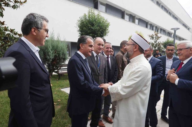 Diyanet İşleri Başkanı Erbaş: “Cami temeli atılmayan üniversite neredeyse kalmadı”