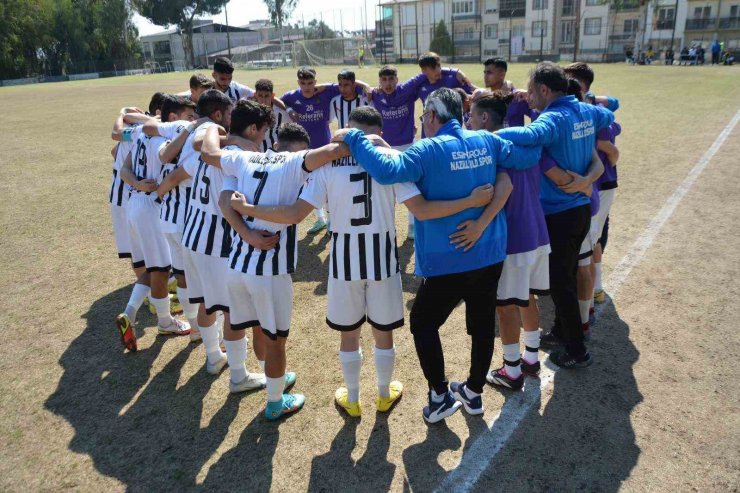 Nazilli Belediyespor U-19 takımı play-off bileti aldı